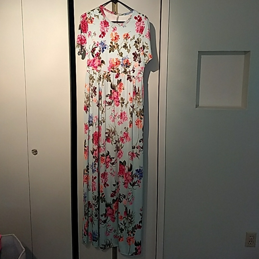 Absolutely stunning floral dress purchased online